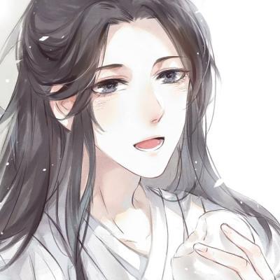 老人失足落水水草缠身 大叔折竹救人